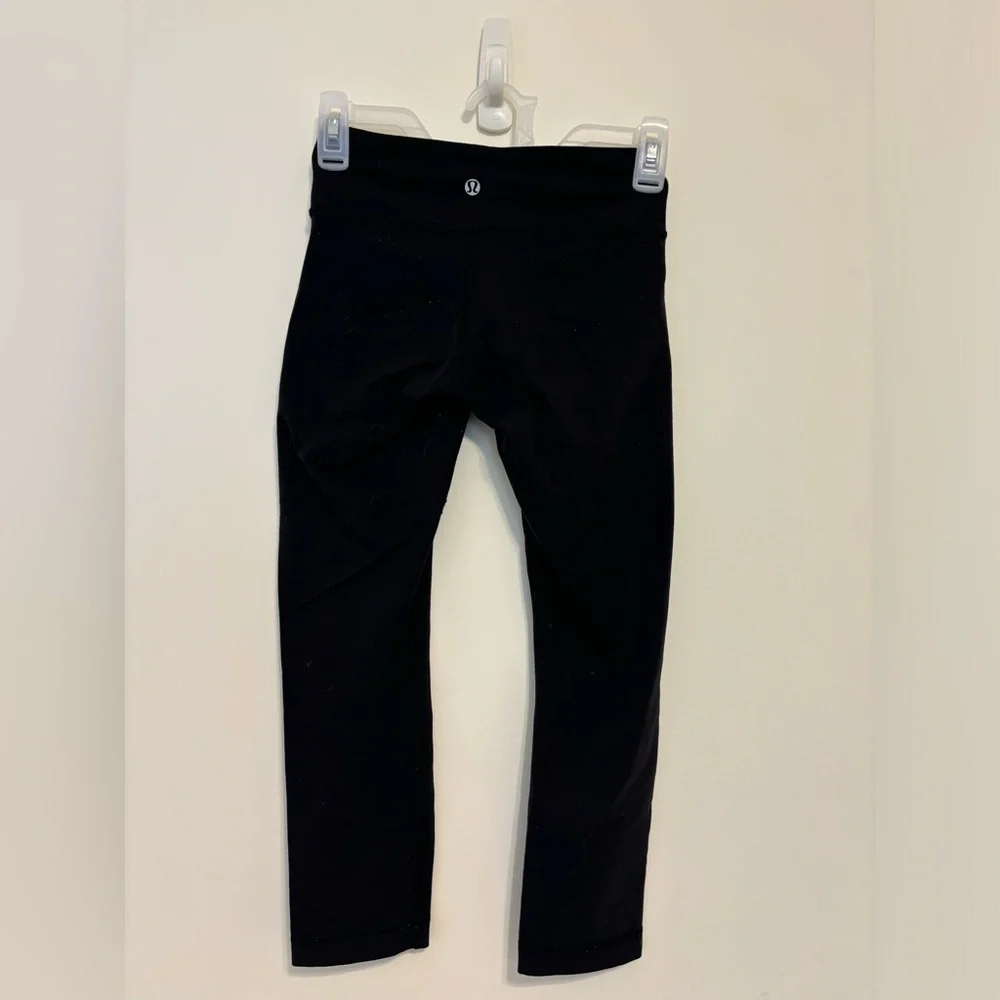 Lululemon Bottoms Bundle Older Styles - Picture 10 of 12
